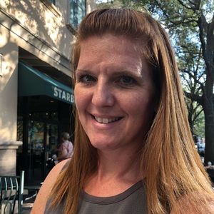 Meet your Posher, Laura